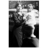 1938-4-Anna,Dorothy.jpg