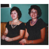 1960-09-Elissa,Dot.jpg